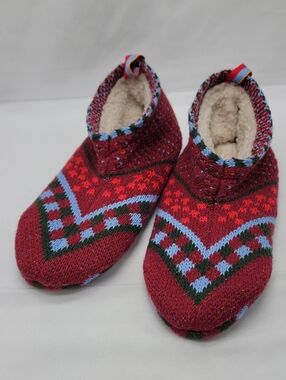 Cozy Red Knit Bombas Womens Slipper Socks Size Small